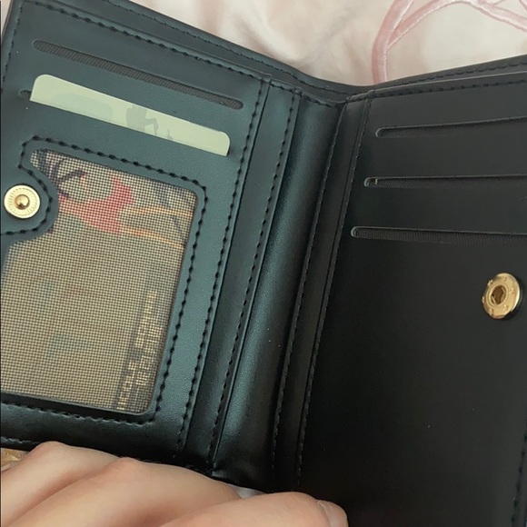 korean black glossy tasseled charm wallet - Picture 7 of 7